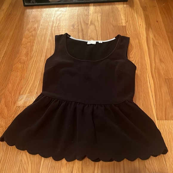 Anthropologie black ruffle top,‎ size small - Picture 3 of 9